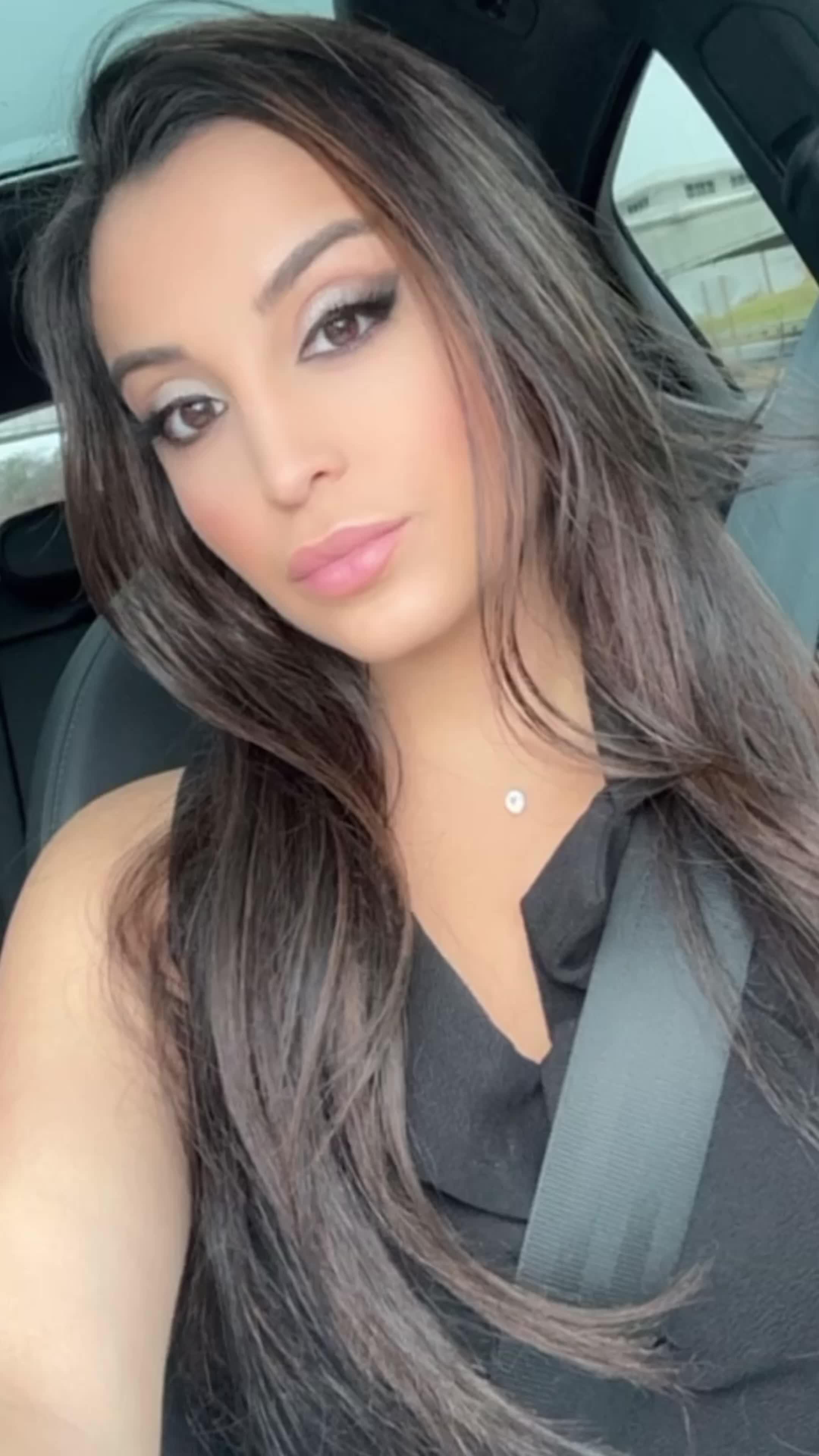 Let's create your perfect selfie!