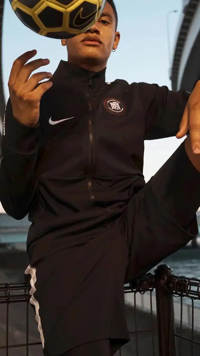 Descubre lo mejor de Nike con envío gratis, acceso exclusivo a nuevos productos y más.