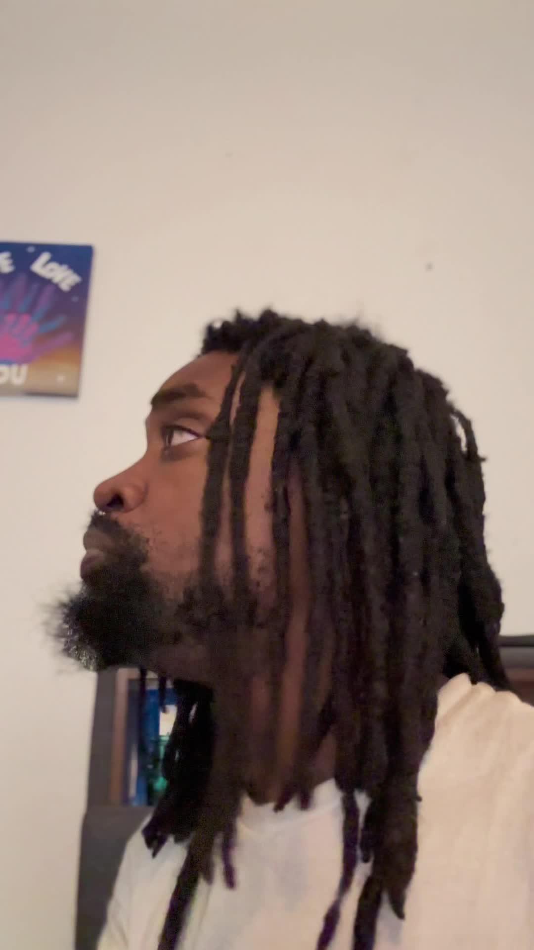 Design unique tattoos with AI