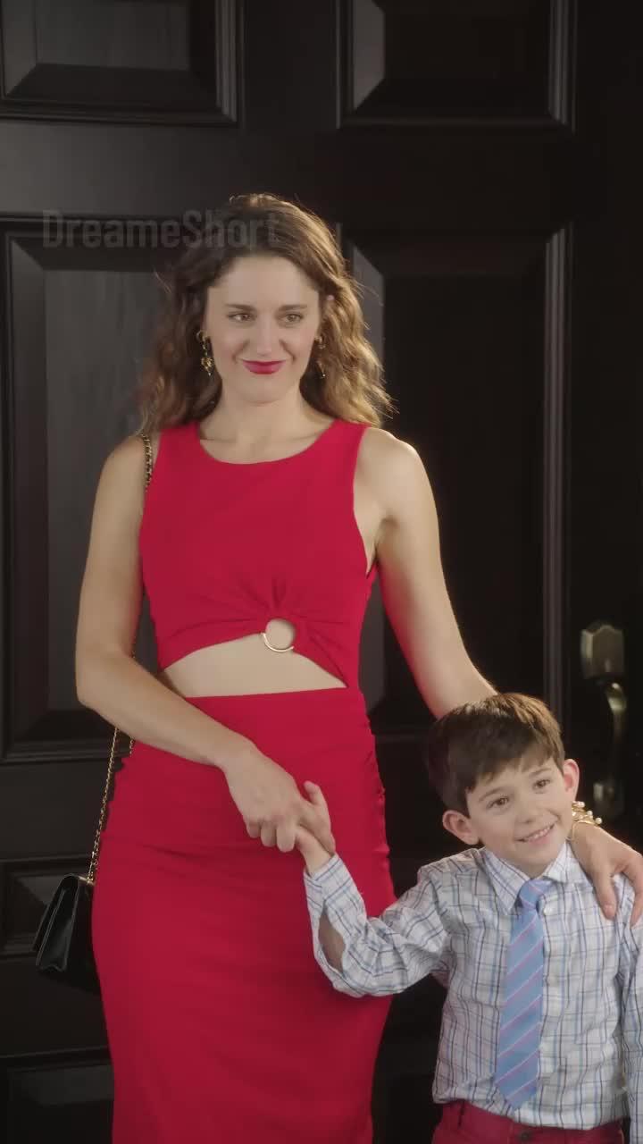 The co-parenting pact ignites hidden desires—she becomes the CEO's salvation and his undeniable love