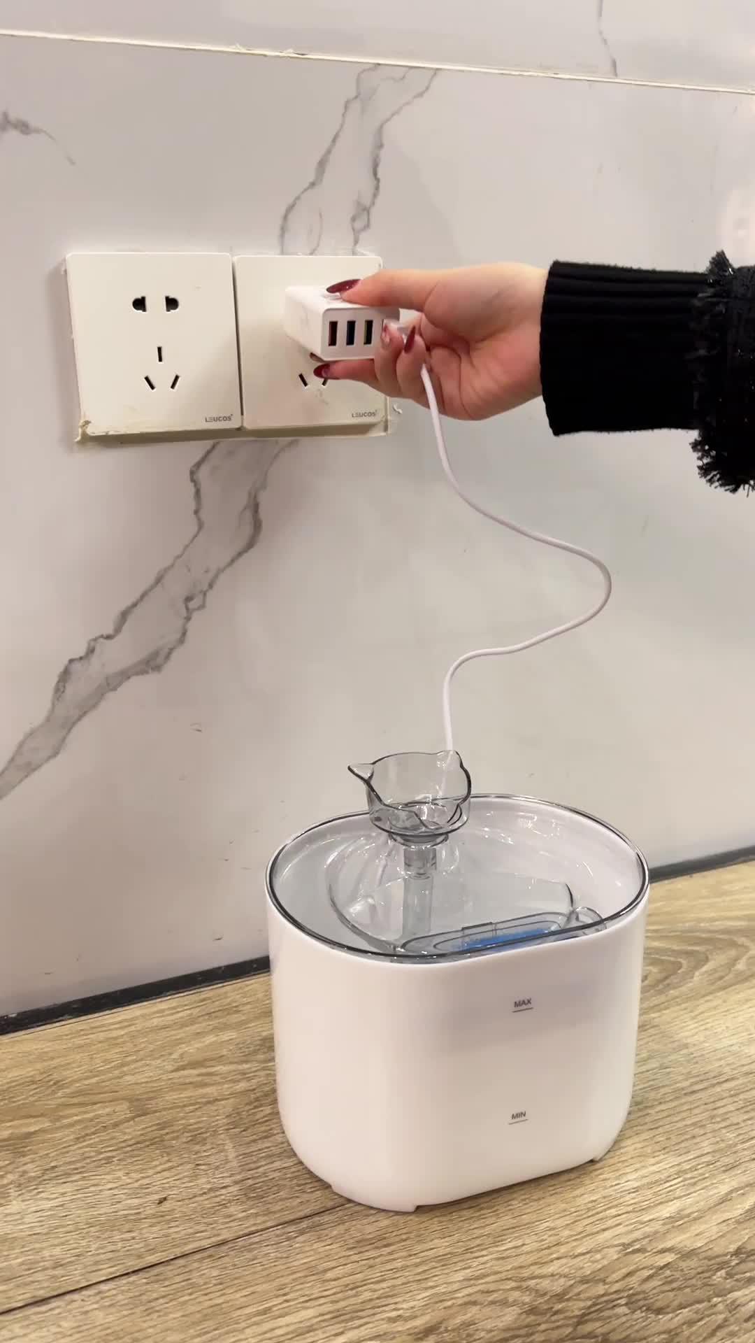 Discover cute pet toys and treat your little bff!