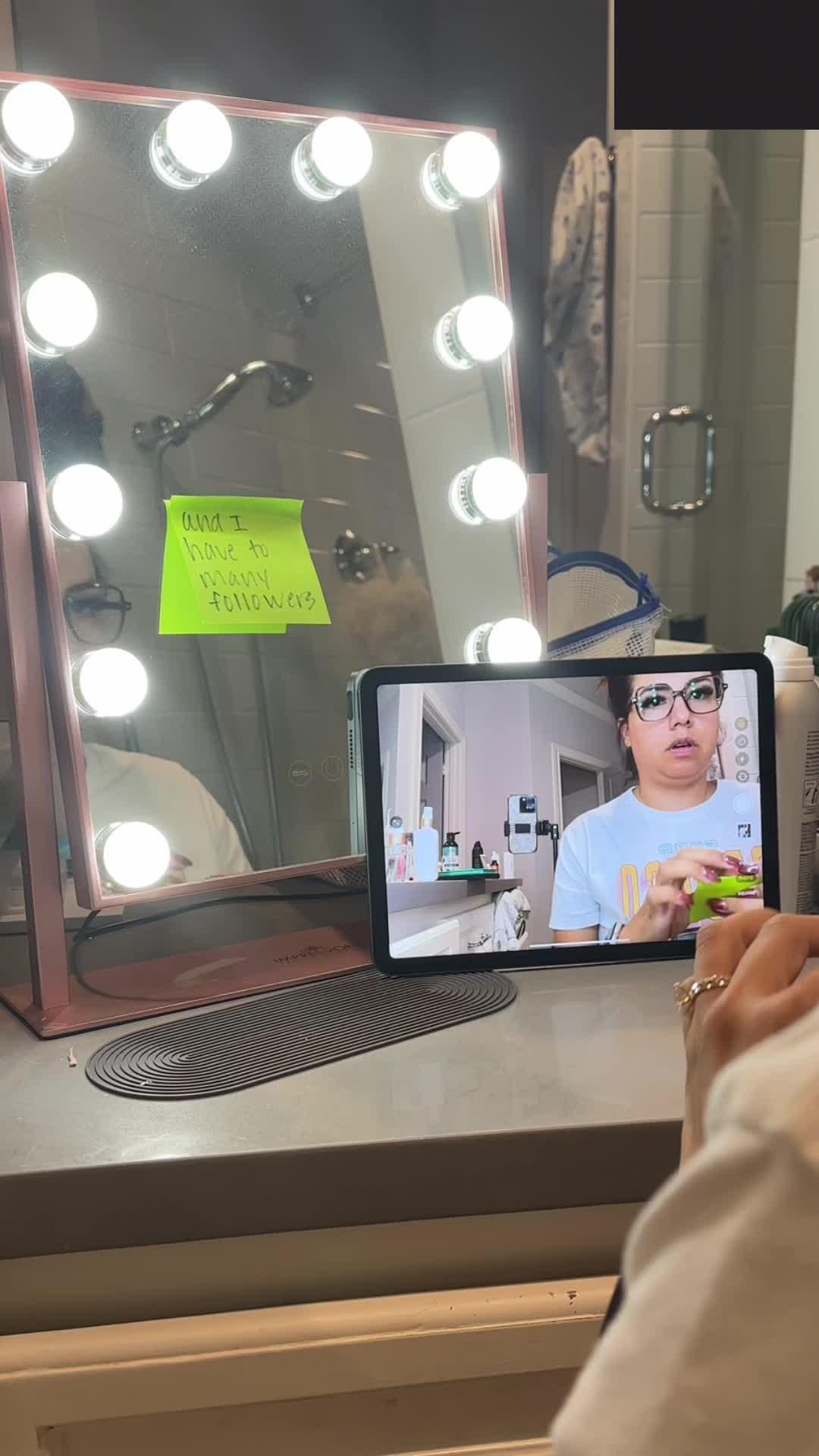 Easy way to create high quality videos - use BIGVU teleprompter app!