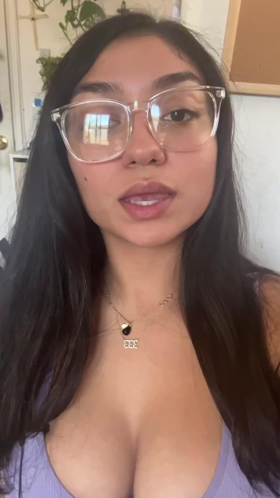 Transform your face naturally with Face Yoga! Say goodbye to wrinkles and sagging skin.