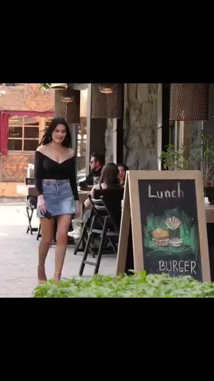 Just One Second. Speak and Translate All Languages Voice Translator