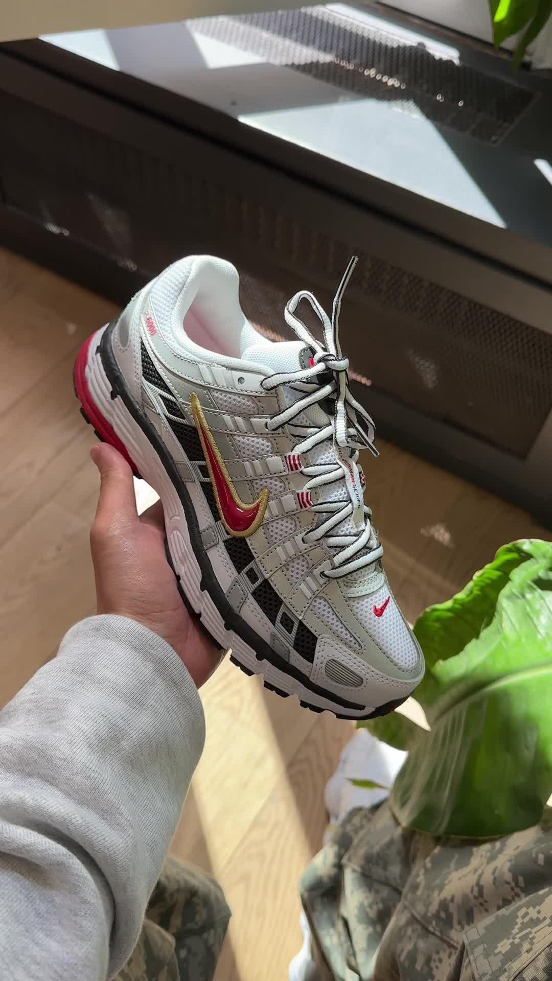 Et toi, quelle paire tu vas stalker ?