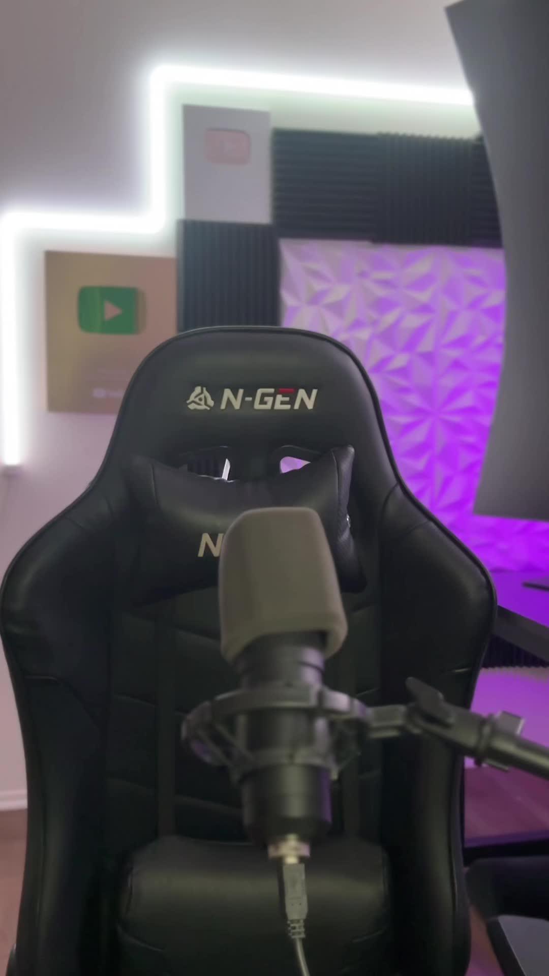 Summon legendary warriors and experience authentic SAIYAN battles in this awesome Dragon Ball game!