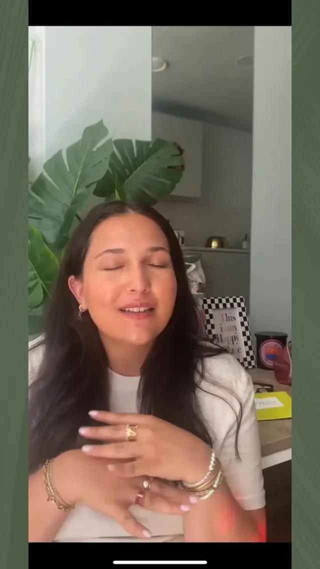 Print your holiday memories with FreePrints