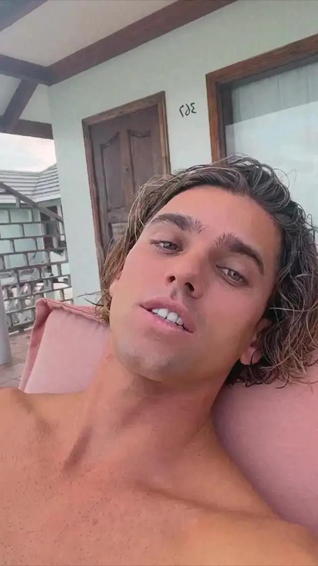 Track Your Crypto, Stocks & ETFs in One App!