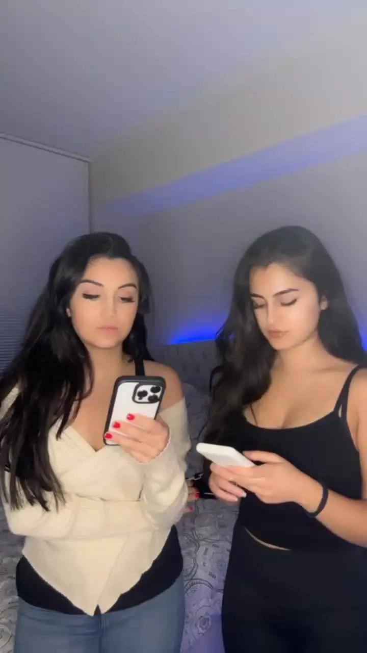 Best IOS App! Cool Fonts, Themes, Symbols and more! Check out now!  FREE!