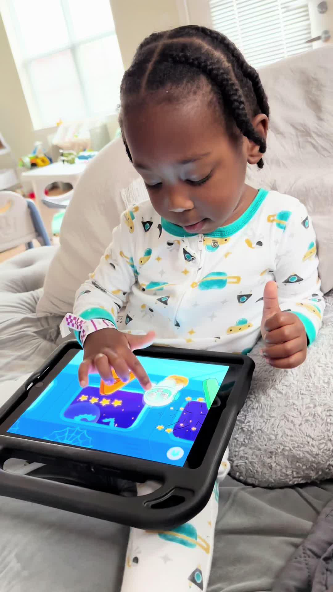 Getting prepared for preschool 🤗 Thanks @speechblubs ❤️❤️❤️ #toddlerlearning #toddlerlearningactivities #guiltfreescreentime #educationalpurposes #toddlermomsoftiktok #toddlerparents #speechdelay #speechtherapy #speechblubs #CapCut