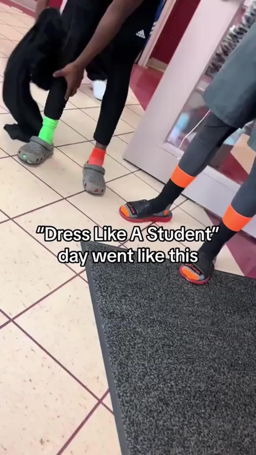 How to look like an A+ student 101 😎📚 #student #college #homework #goodgrade