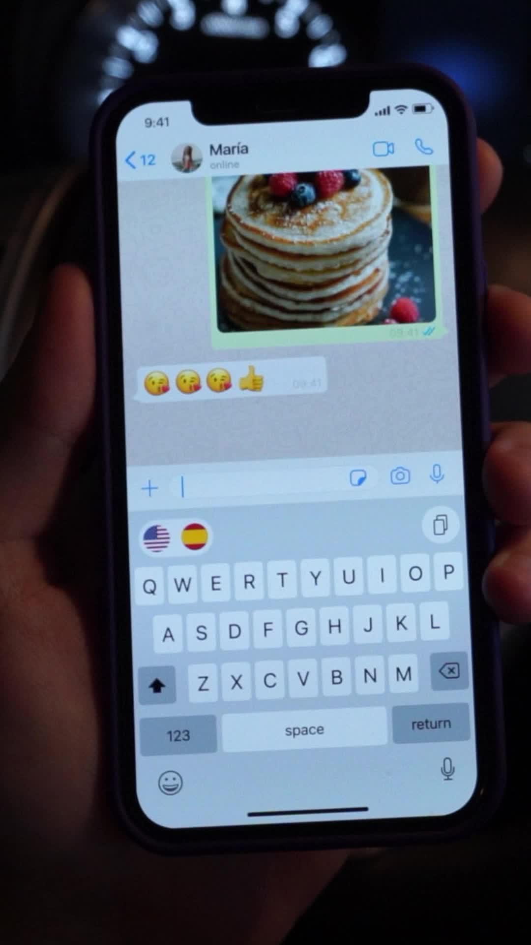 Easily speak and translate with one touch