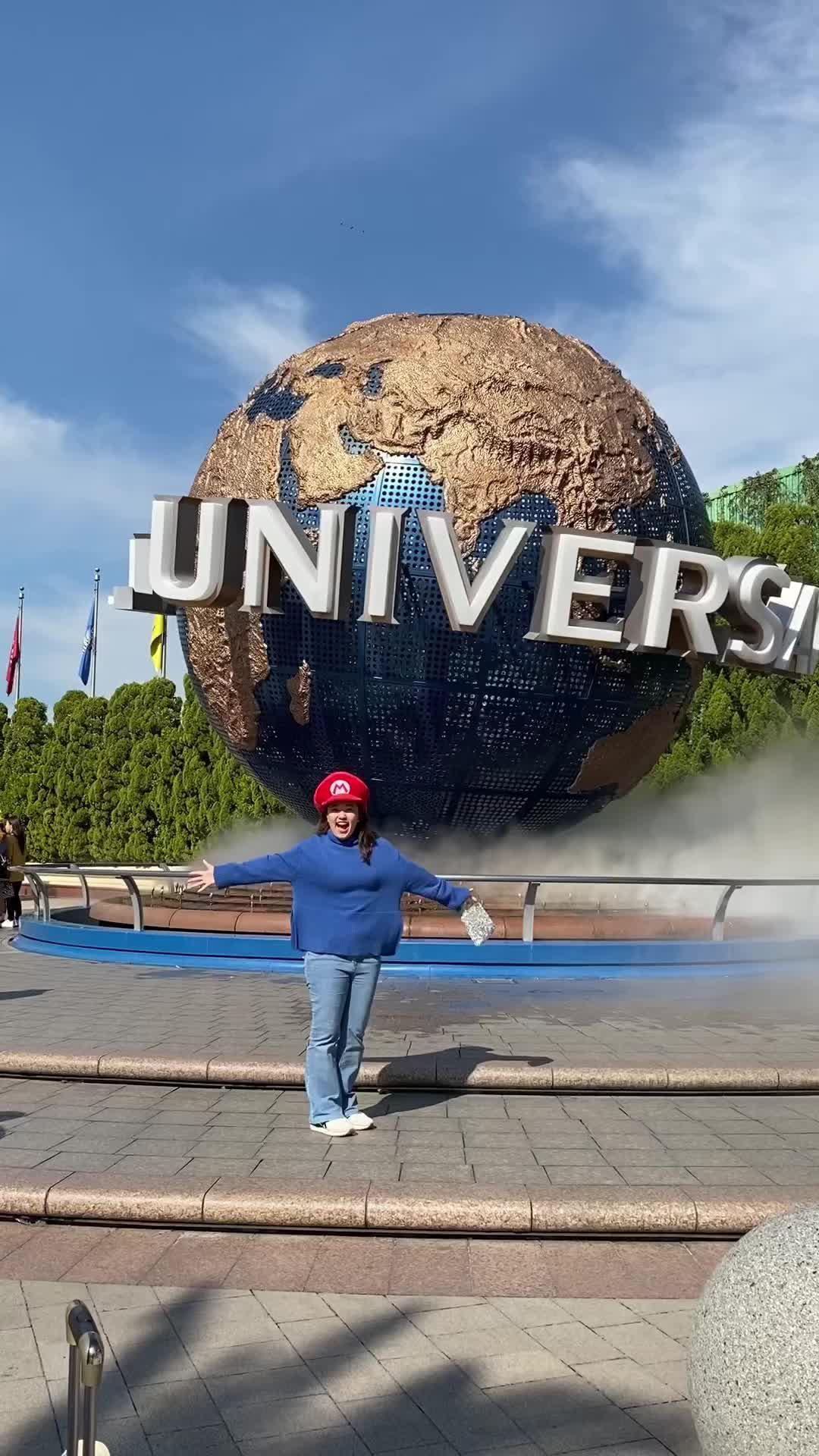 Liburan tanpa ragu ke tempat hits kaya di film-film kartun? Yuk, main ke Universal Studios Japan! #DontWorryNoRugi beli tiketnya di Traveloka buat liburan tahun baru yang #HITSABIS 💕✨🥳 #PR #universalstudiosjapan #explorejapan 