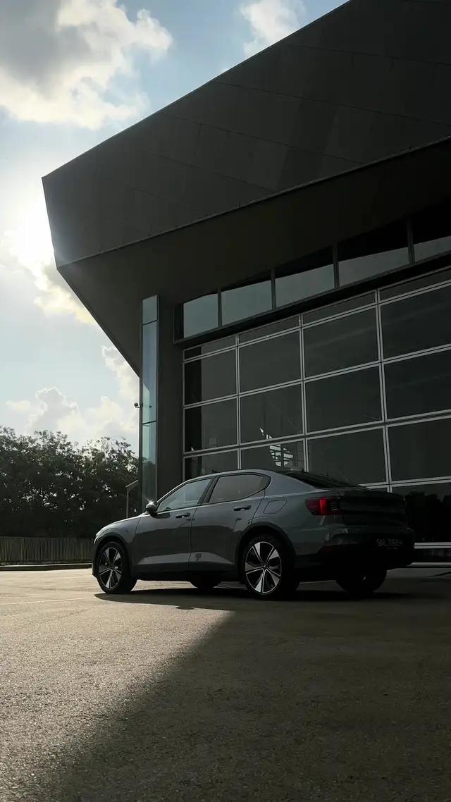Enter the new electric age in luxury with the Polestar 2 — now available on the GetGo app. #GetGoSG #Polestar2 