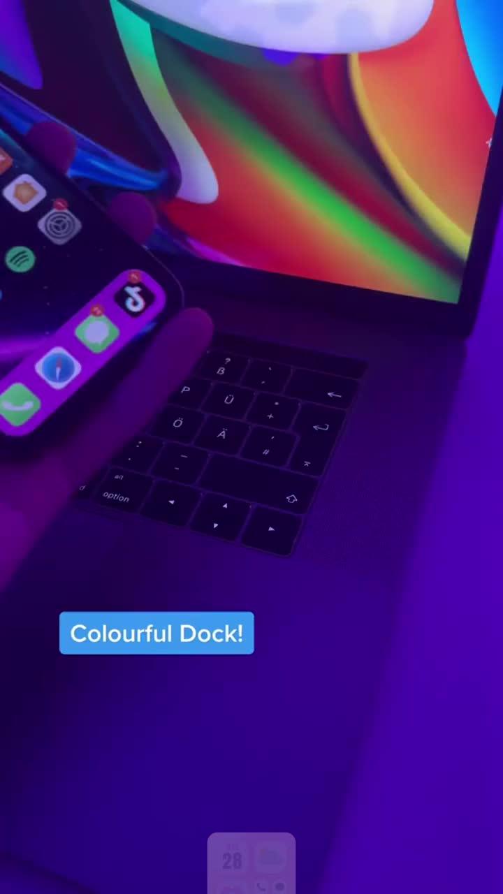 Set exclusive widgets & themes for your Phone