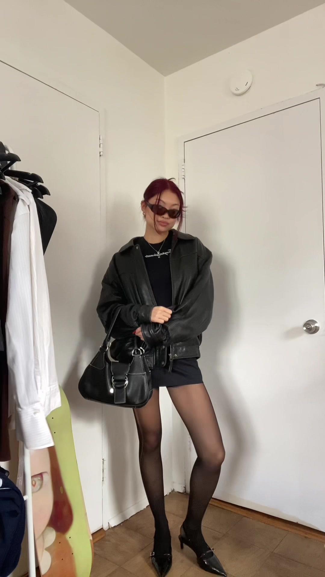 closet staple☝️ #PoshAffiliate #poshmark #sellwithposhmark @Poshmark closet: alinalin 💟