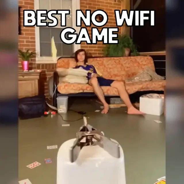 It's an emergency! You have to play this game!