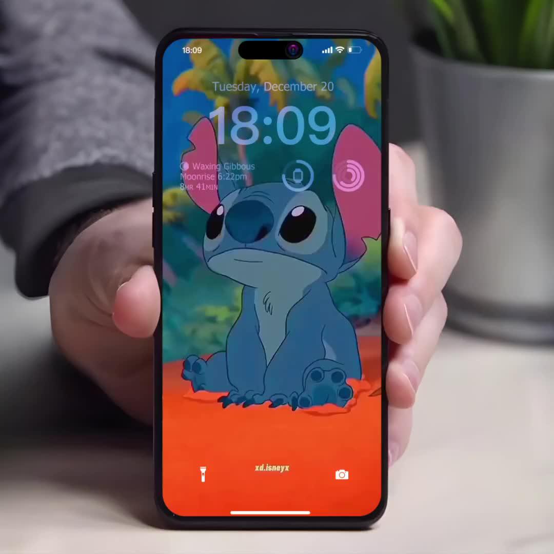 Live wallpaper for free! Try now!