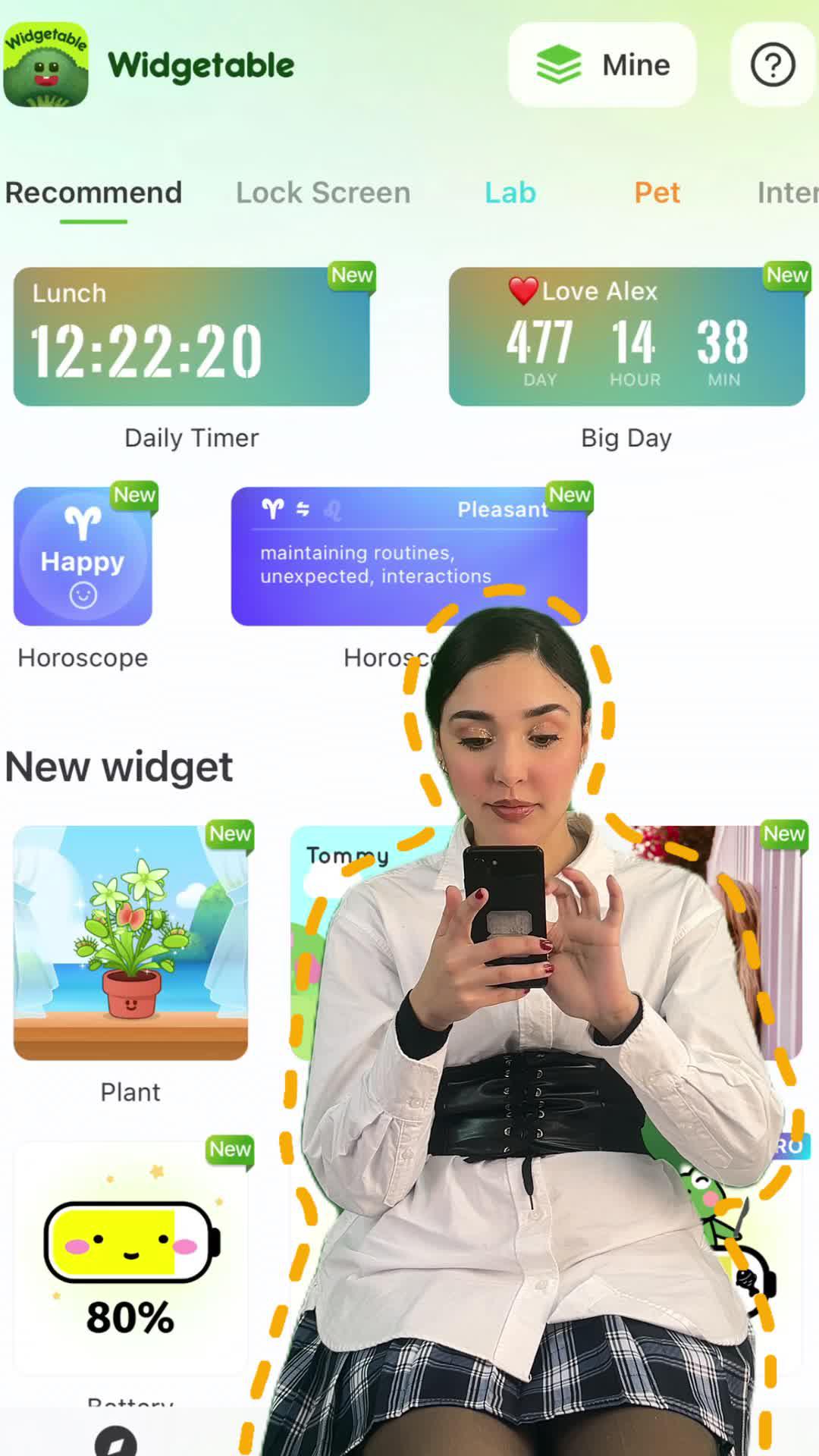 Raise a pet on your lock screen