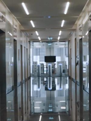 نقدم لكم أحلى تصاميم السنيكرز وبأحدث التقنيات من أشهر الماركات! اختاروا على كيفكم