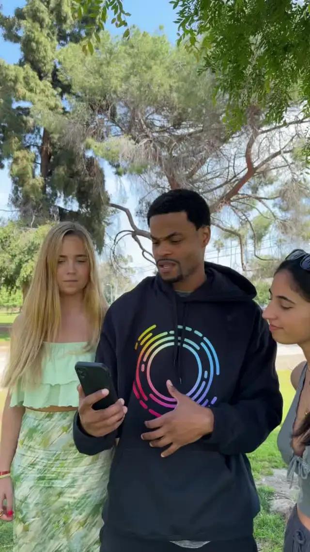 It pays to be social! Download the new Reinbow app and earn rewards for being social! #reinbowapp #social #rewards