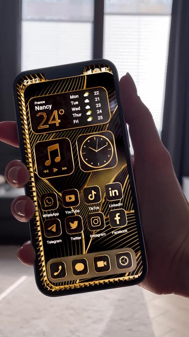 Pasang widget & tema eksklusif untuk iPhone Anda!