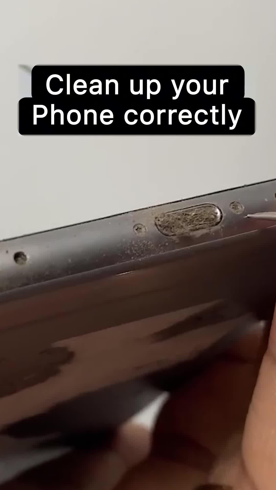 Free up iPhone storage in seconds with Cleanup!