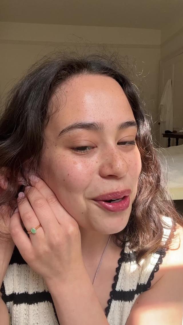 Download the app and follow isabelbel_._ on Stylemine