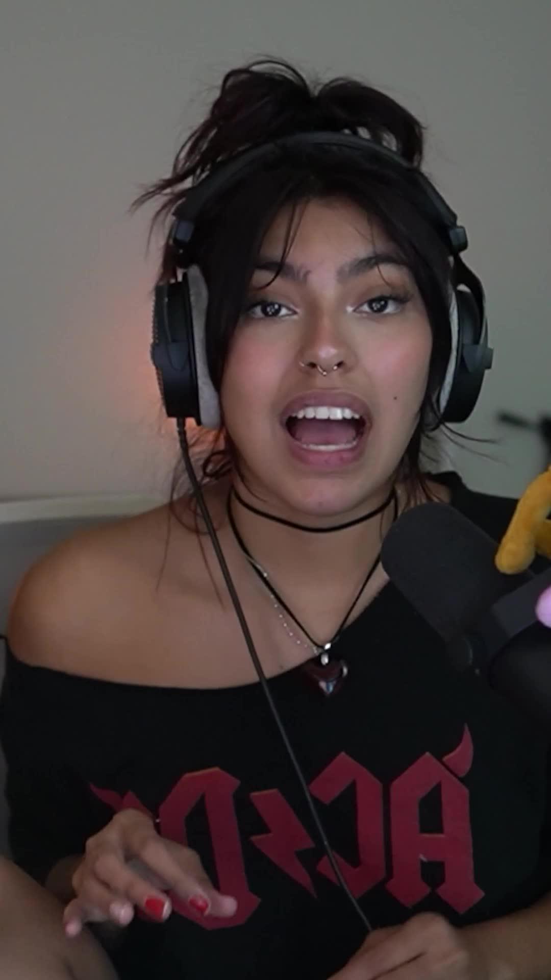 This app creates AI Cover Songs try now!