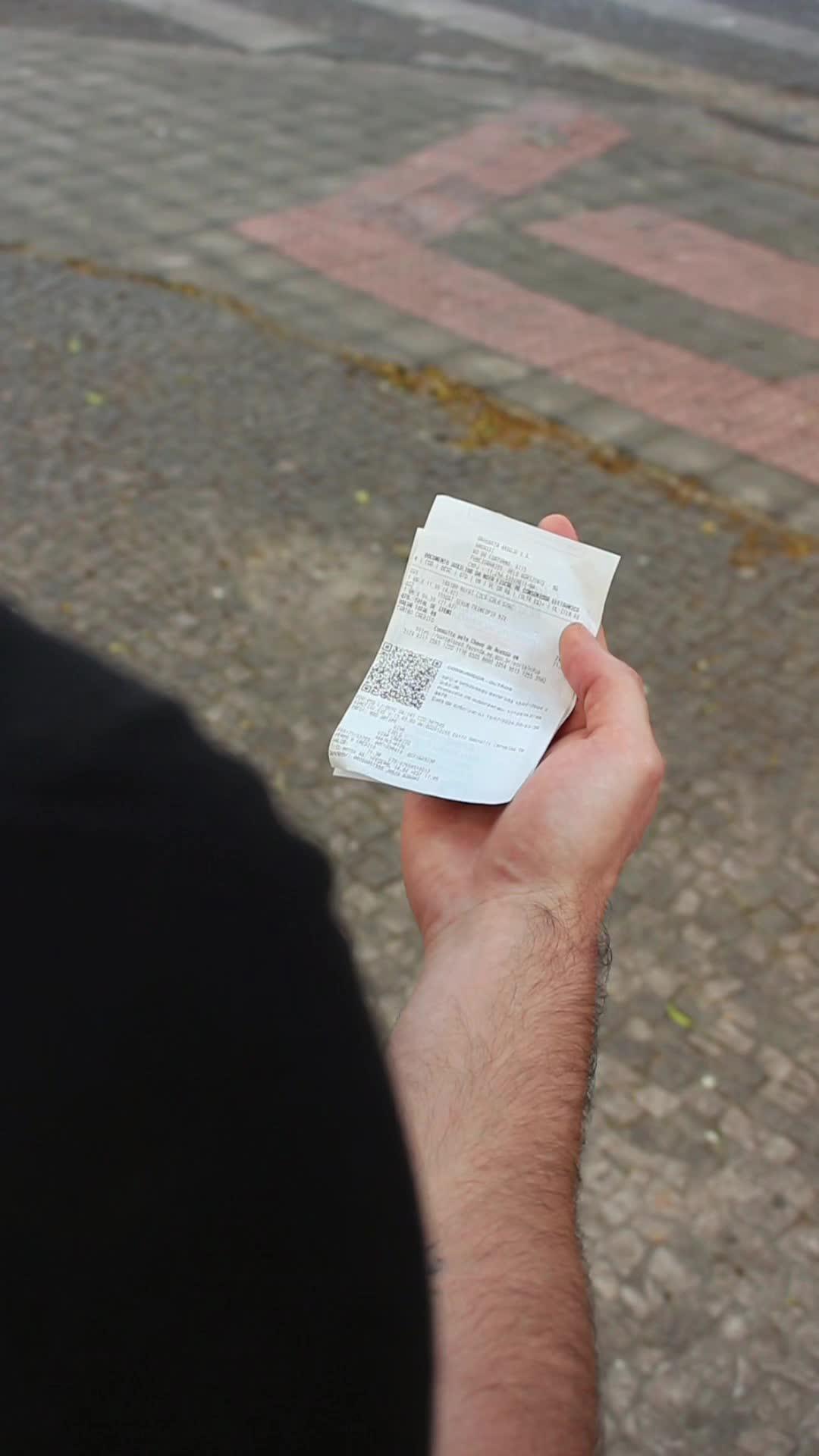 Pare de perder dinheiro jogando Notas Fiscais fora! Aproveite ainda hoje!