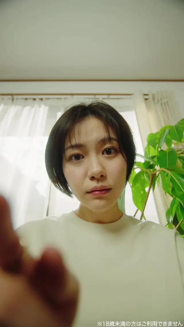 「まるで、親友からの紹介」