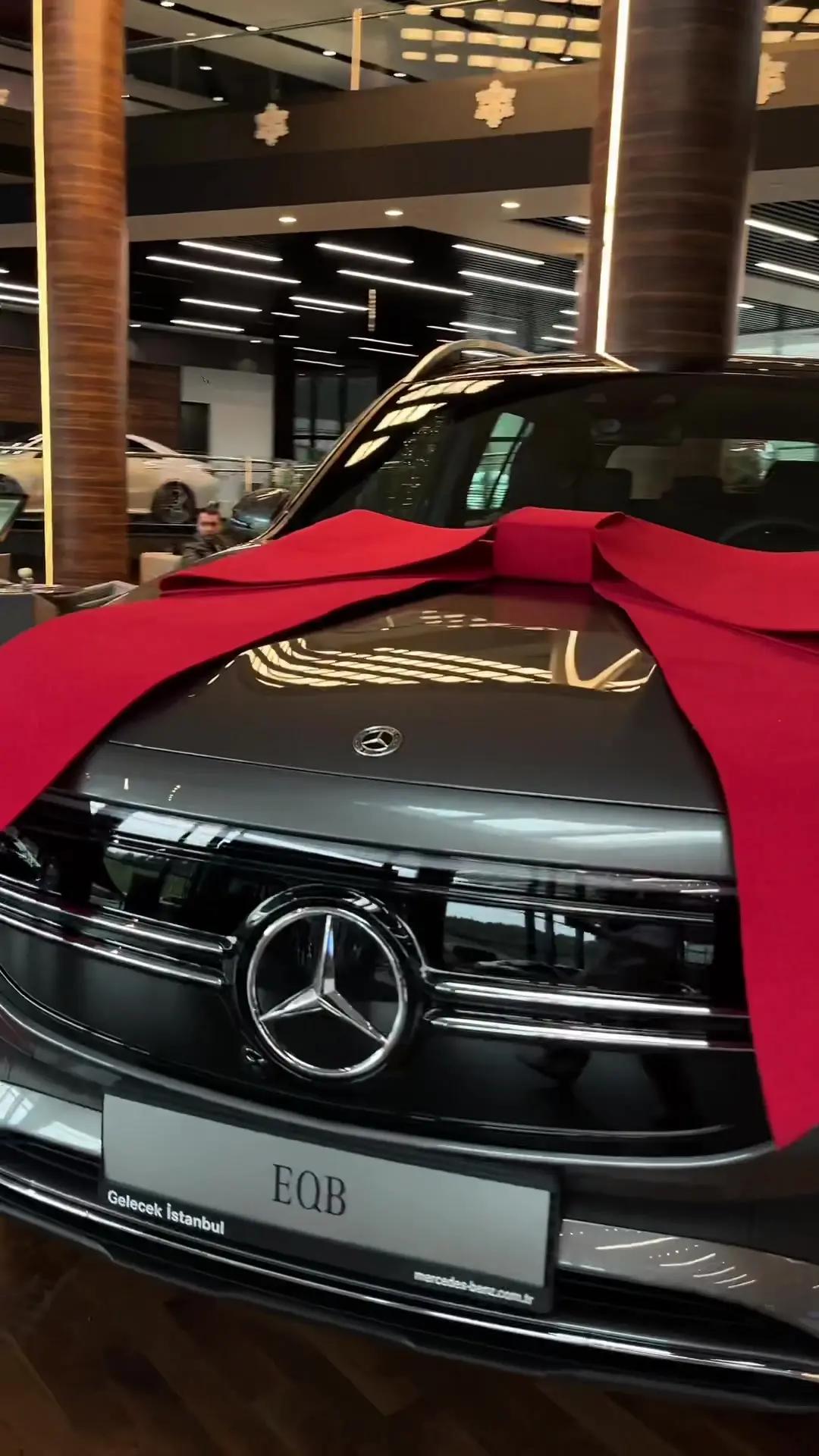 Elektrikli Mercedes-Benz EQB kazanma şansı için siz de Garanti BBVA Mobil'i indirin, MERCEDES koduyla kolayca müşteri olun!