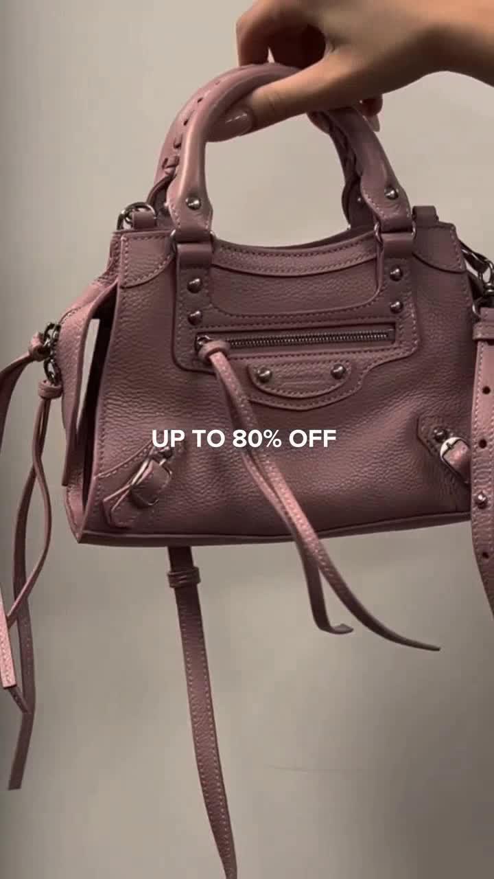 Only a few hours remaining! Don't miss our Designer Warehouse Sale, live in the ShopThing app.