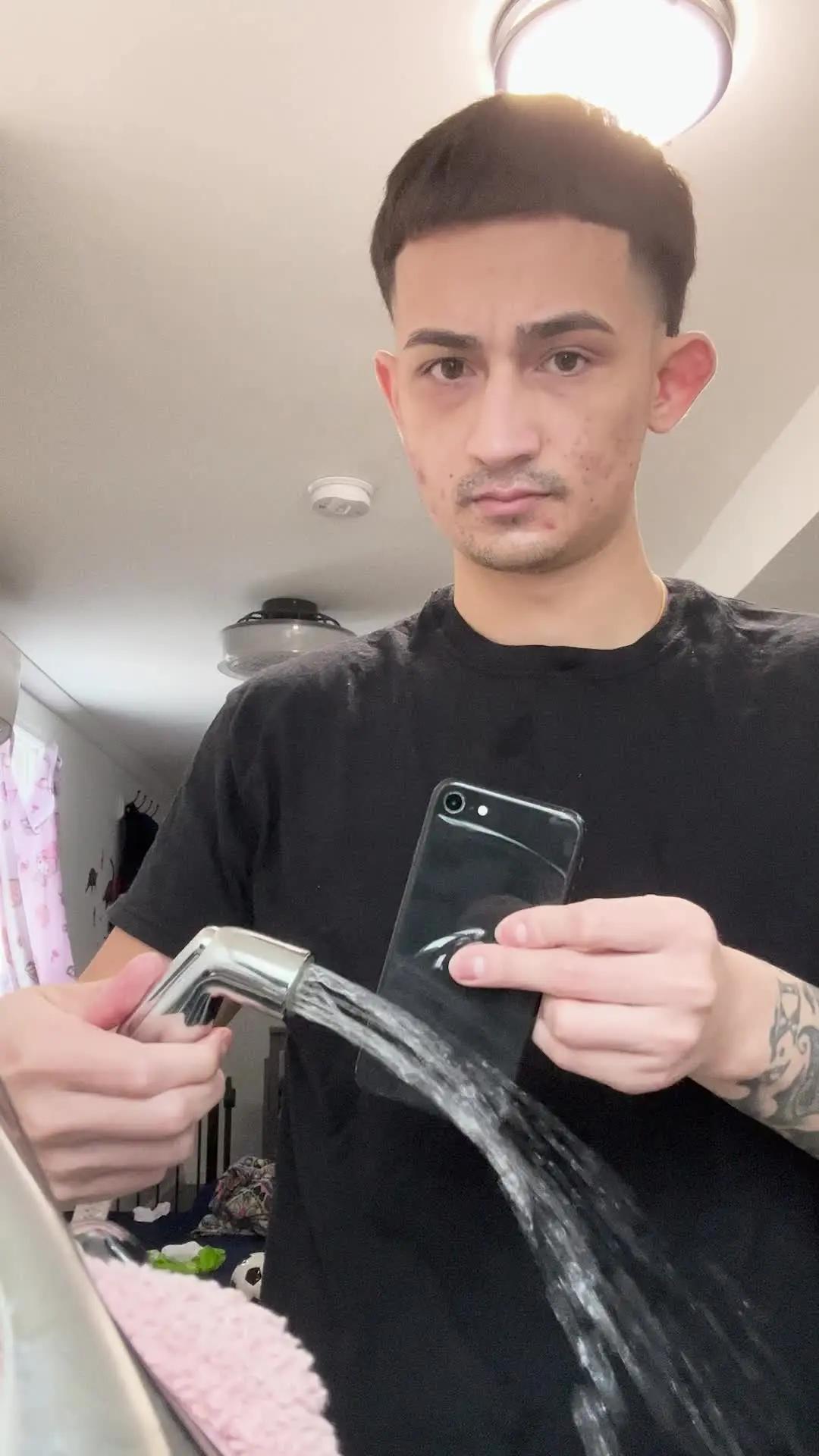 Free up iphone storage in seconds with Cleanup