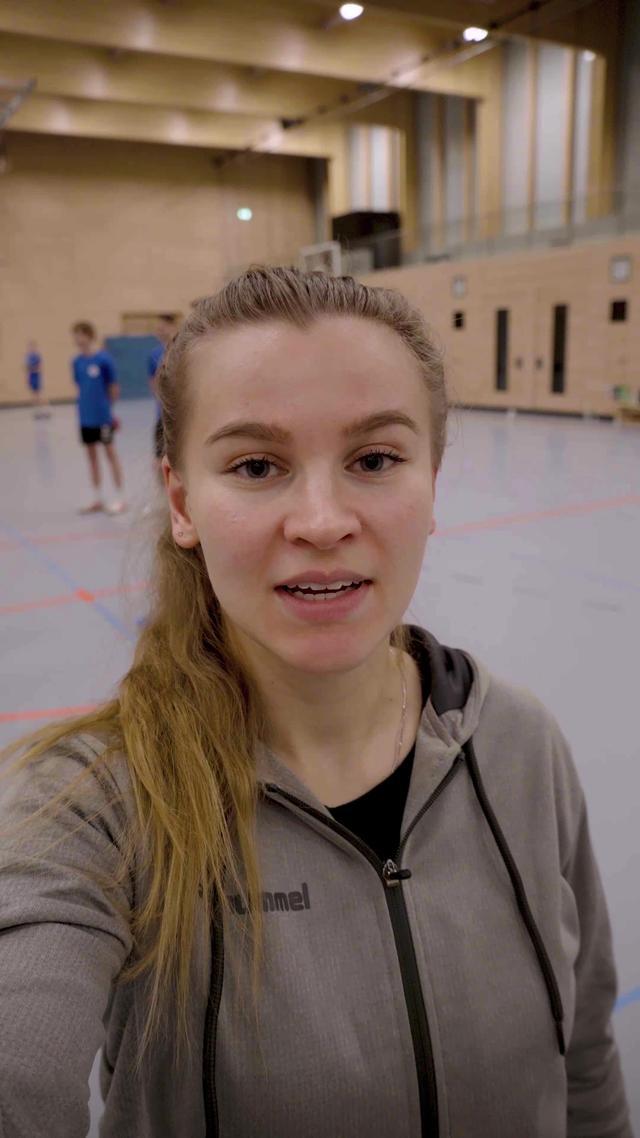 Trainings, die deine Spieler:innen lieben! Die kostenlose App für Handballtrainer:innen. Get it now!