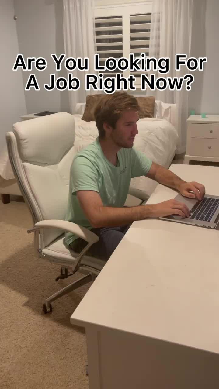 Direct chat with CEO/Founders for jobs.