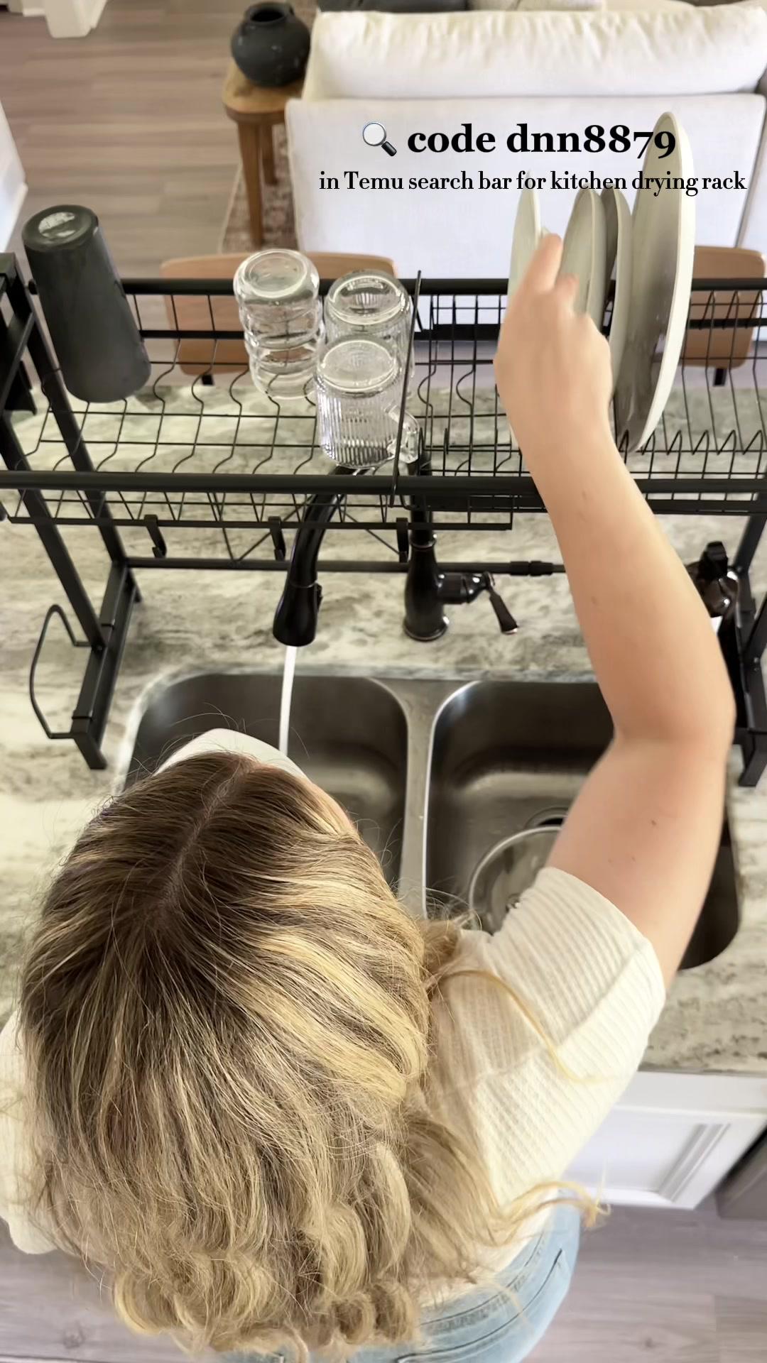 A dish drying rack without sacrificing counter space! 👏🏻  🔍 code: dnn8879 in #temu search bar for $0 dish drying rack or check 🔗 in bi0! (app new users only with qualifying orders) fast delivery & shipping from US warehouse #dishrack #dishdryingrack #dishdrainer #kitchengadgets #kitchenfinds #homehack #homefinds #musthaves #temufinds #temuhaul @Temu