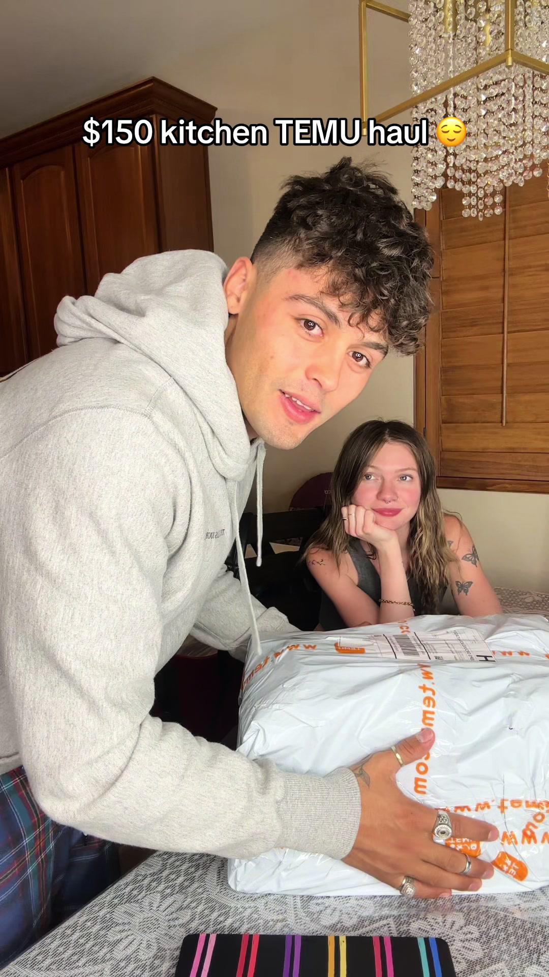 Temu always comes through! 🔍code: dne7374 in #temu search bar for $100 coupon bundle and 🔗 in bi0! Free shipping on items shipped from Temu, Free Returns for up to 90 days #temuhaul #temufinds #kitchenhaul #homehaul #kitchenmusthaves #homemusthaves #haultok #unboxing #unboxwithme #organize #cleaning