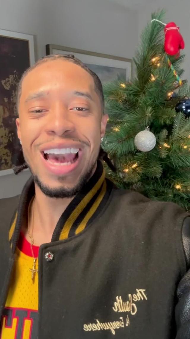 1 POINT for KD on Xmas = 1 WIN for you!