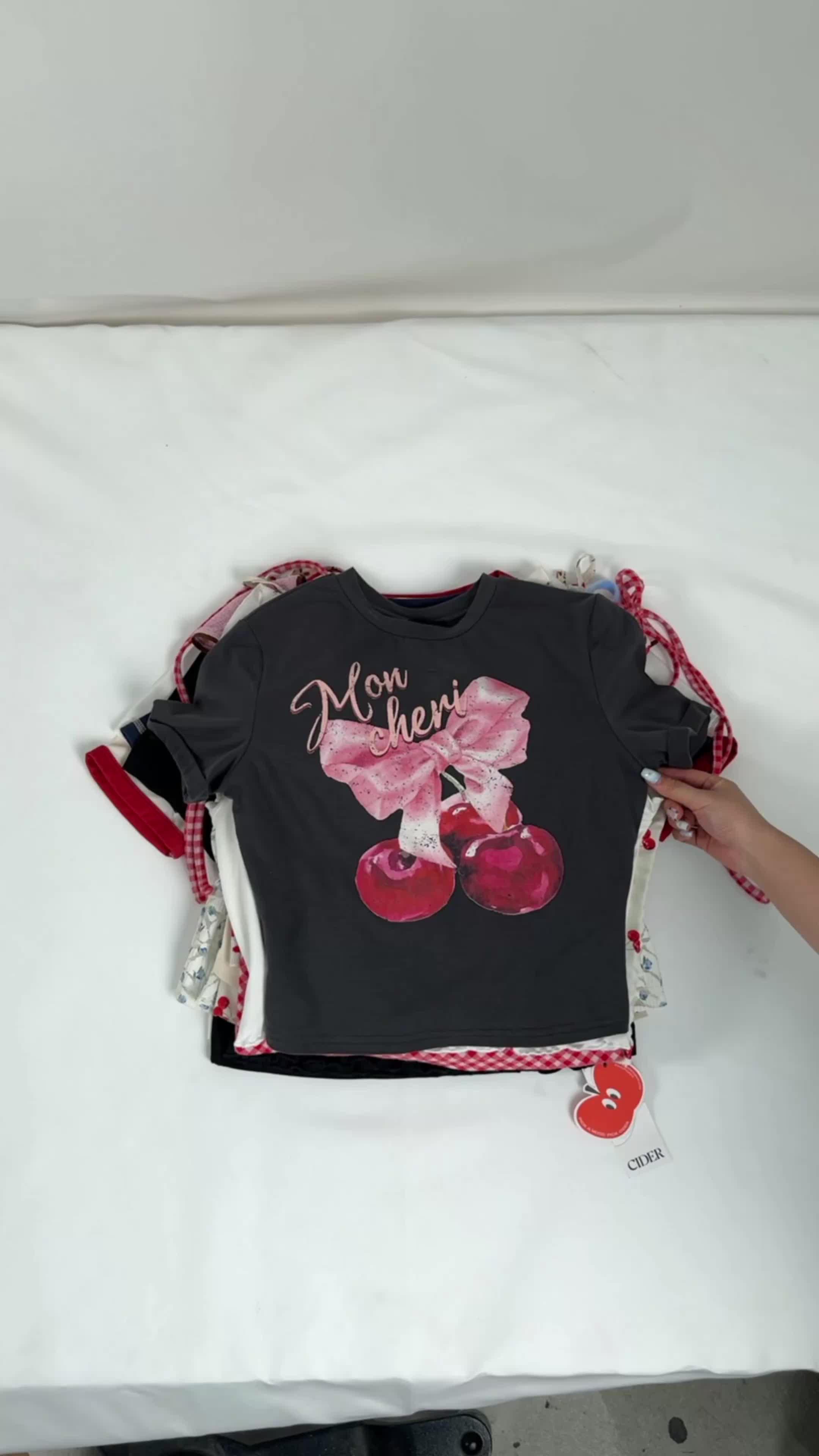 Adorable & affordable! Get 20% off your 1st app order!