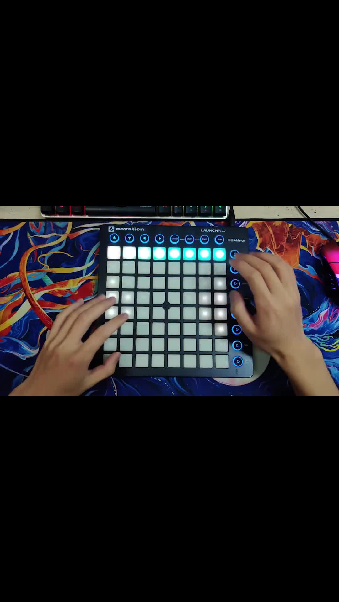 Remix and create rhythm. Choose your favourite beats.