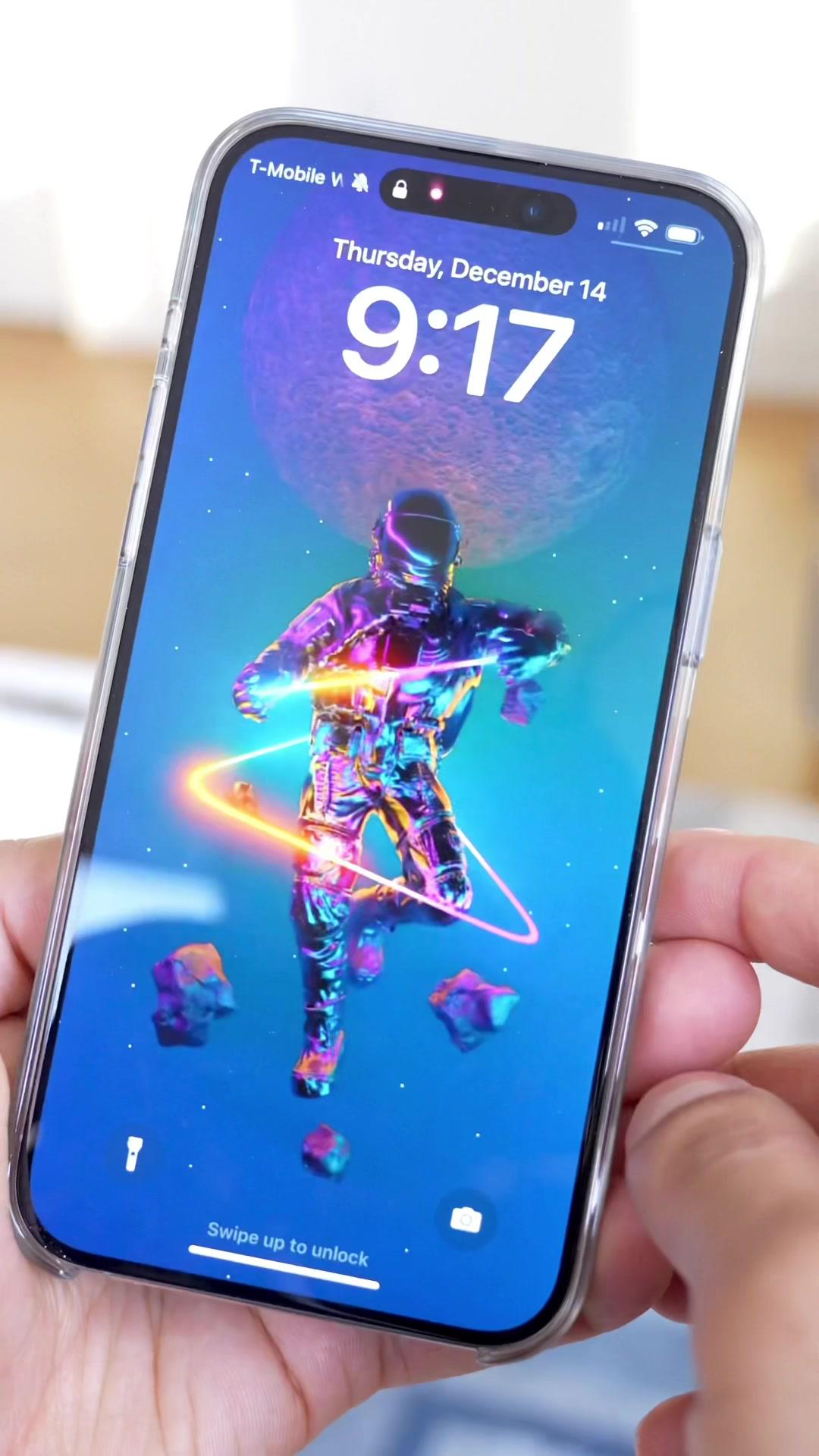 Live Wallpapers are BACK in iOS 17 🔥 Check out @Team Wave for the best walpapers!! #ios17 #wavesome #ios17update #iosapp #livewallpapers #tailormadetech #ios17livewallpaper #ios17lockscreen