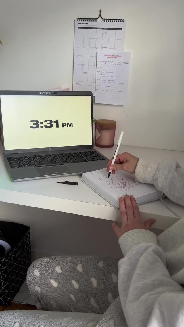 Do you struggle with time blindness? Try Tiimo! 