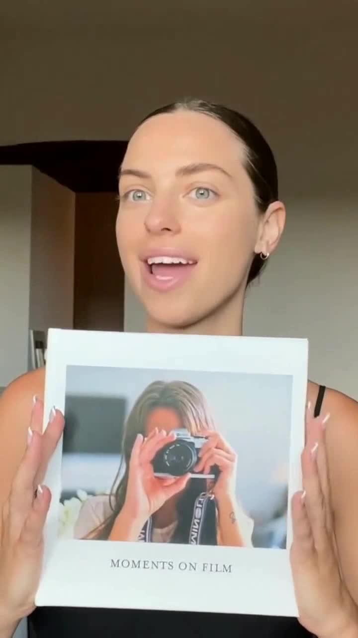 Instant travel photo books!