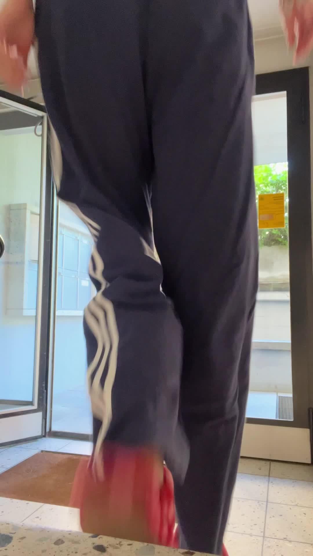 Lade jetzt die marko App herunter und shoppe dein Secondhand von überall!