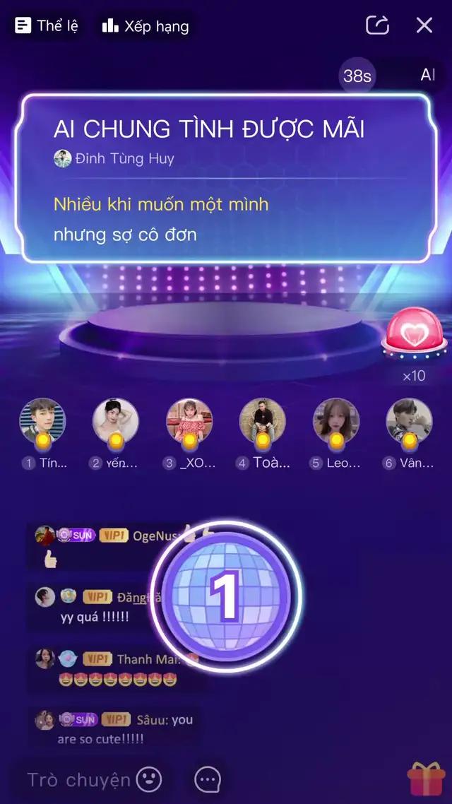 Vô số bài hát hot đều có tại SingNow