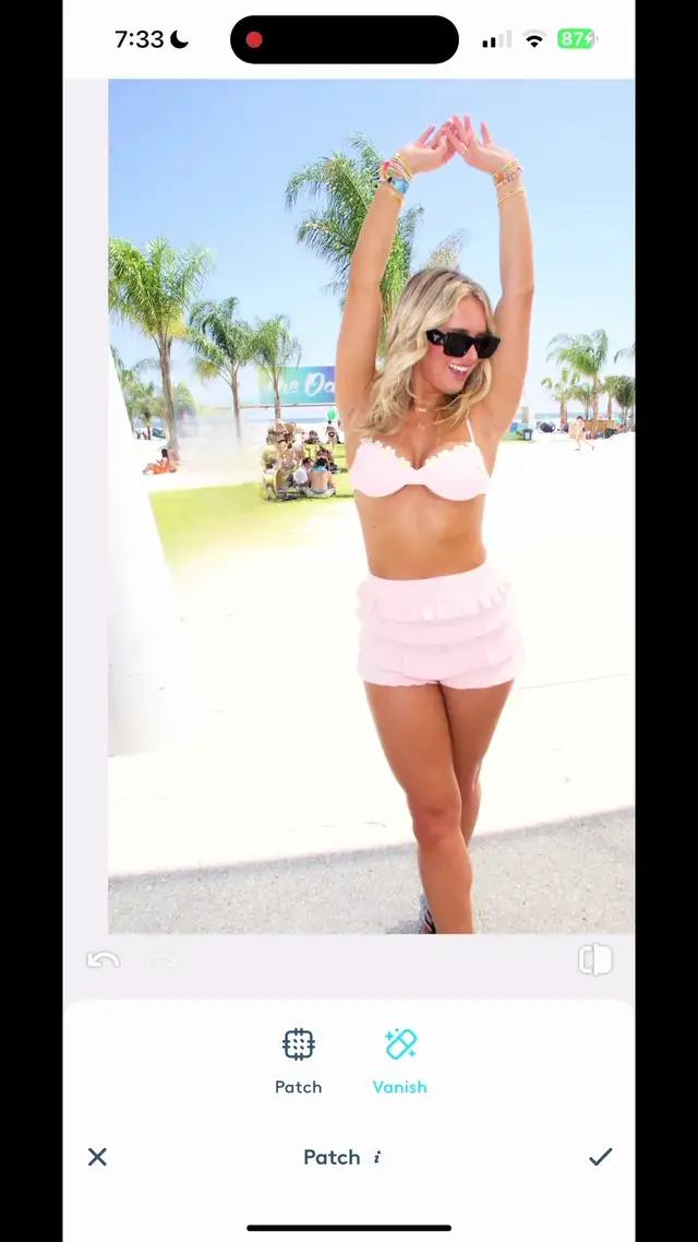 @Facetune has got you covered for the perfect first impressions online! Use the link in my bio to download the Facetune app ☺️ #facetune 