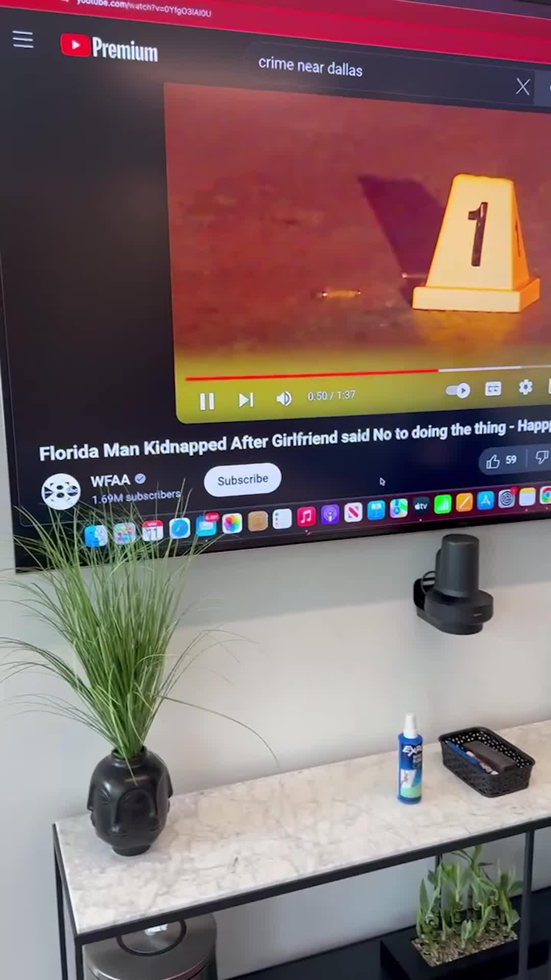 Map your safety route with real-time crime updates!