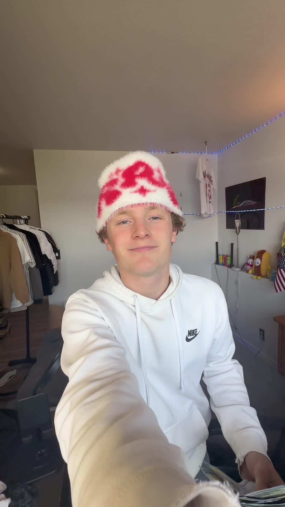 Free up iphone storage in seconds with Cleanup