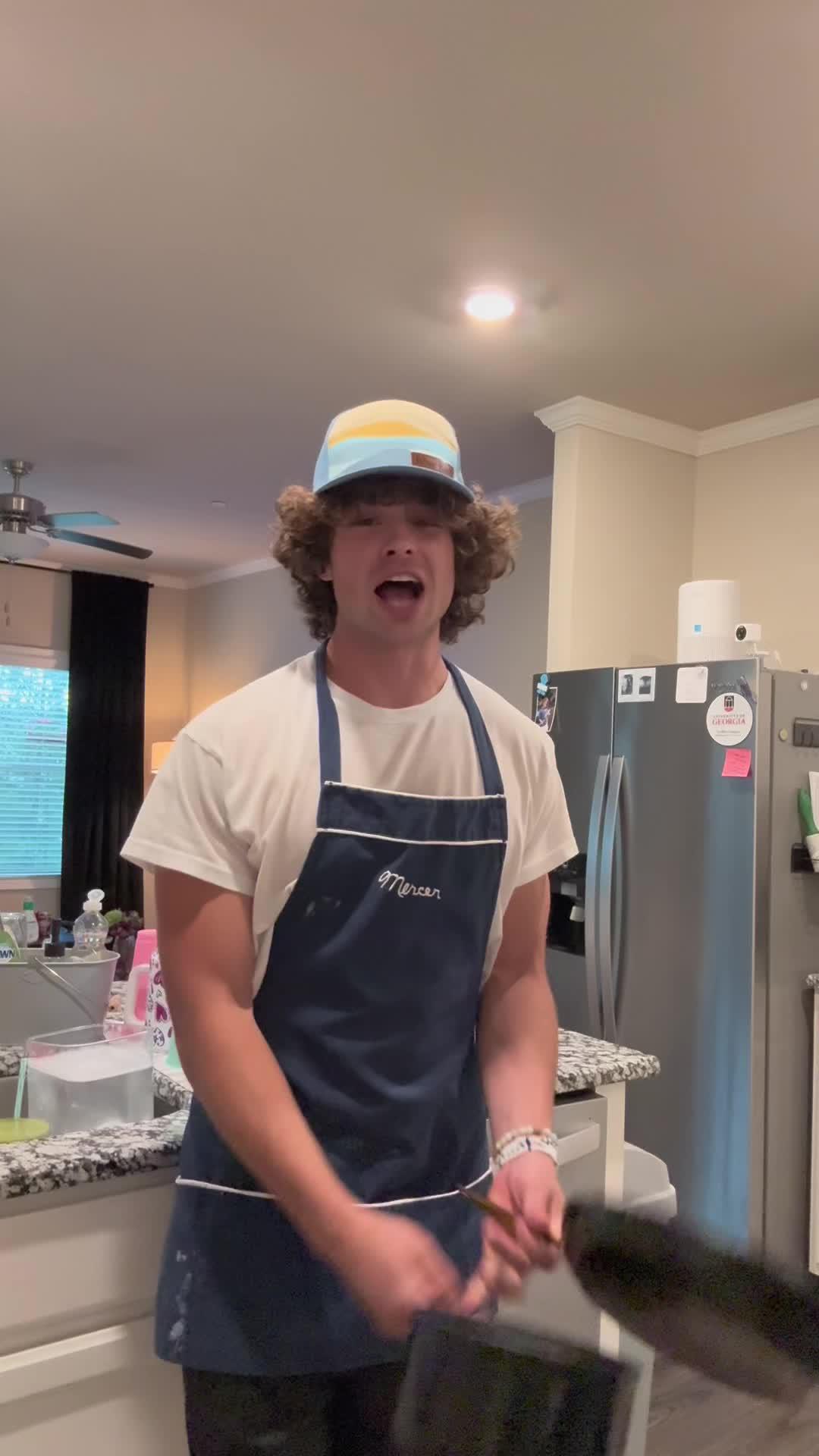 Track calories from your gallery.Try a healthy diet today!